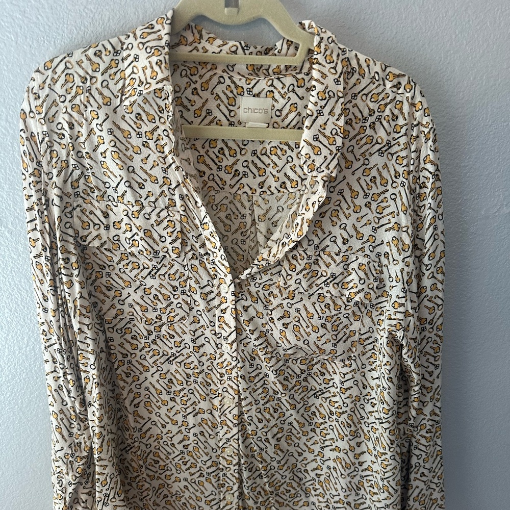 Chico's Size 2 Button up Shirt with Yellow Keys
